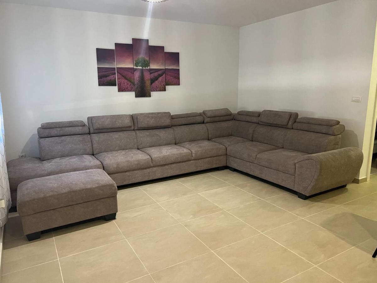 Apartment Brno Pula Luaran gambar