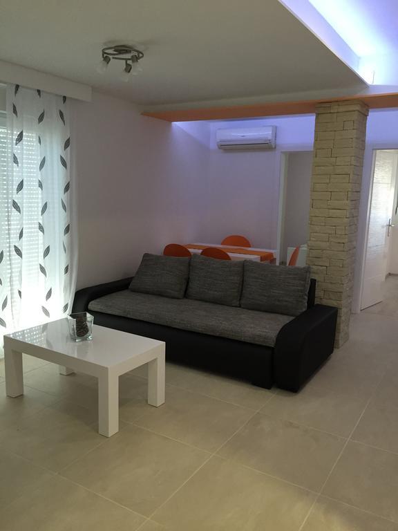 Apartment Brno Pula Luaran gambar